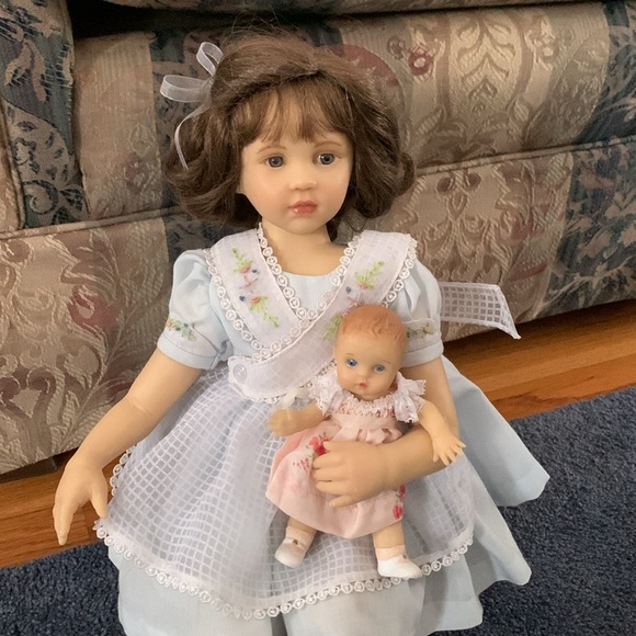 💞Collection of the Masters Doll - Patricia💞 - Picture 3 of 15